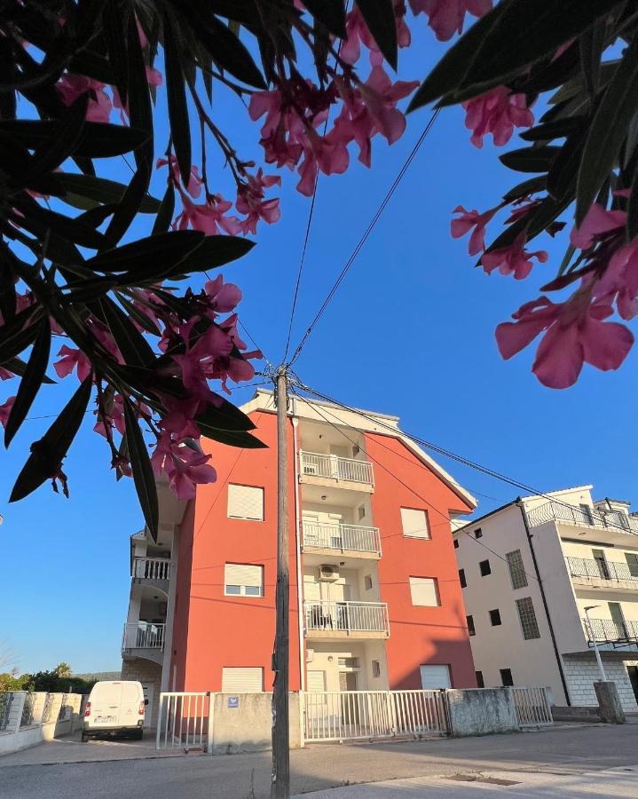 Apartments Zora Τρογκίρ Εξωτερικό φωτογραφία